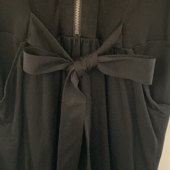 BEAUTIFUL Burberry Brit collar tie dress. - Picture 3 of 9